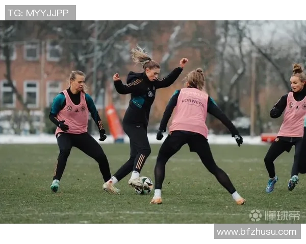 德国女足对决丹麦女足激战正酣精彩瞬间不容错过