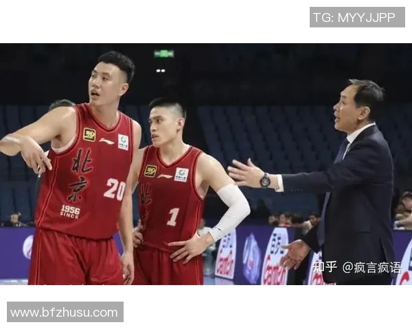 方硕的篮球之路：从青涩少年到职业球员的成长故事与奋斗历程