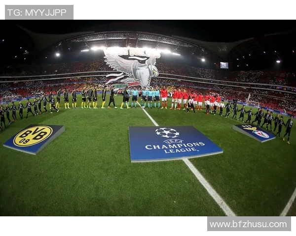 费耶诺德与旷工激战正酣球迷期待精彩对决与精彩进球 费耶诺德与旷工激战正酣球迷期待精彩对决与精彩进球