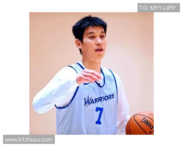 林书豪在NBA赛场上向篮球评论员发出挑战，展现自信