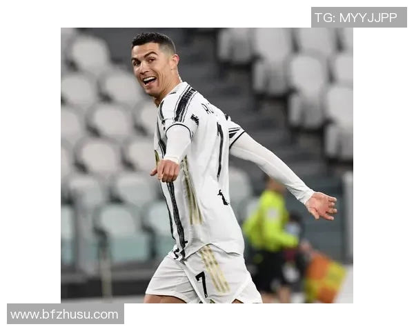 尤文图斯官方确认C罗伤情无碍,将及时休息备战下一轮比赛 尤文图斯官方确认C罗伤情无碍,将及时休息备战下一轮比赛