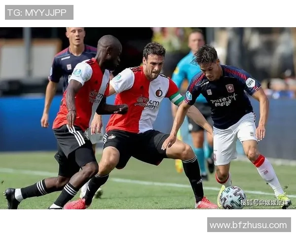 瓦尔韦与前进鹰的激烈对决揭示足球战术与团队合作的重要性